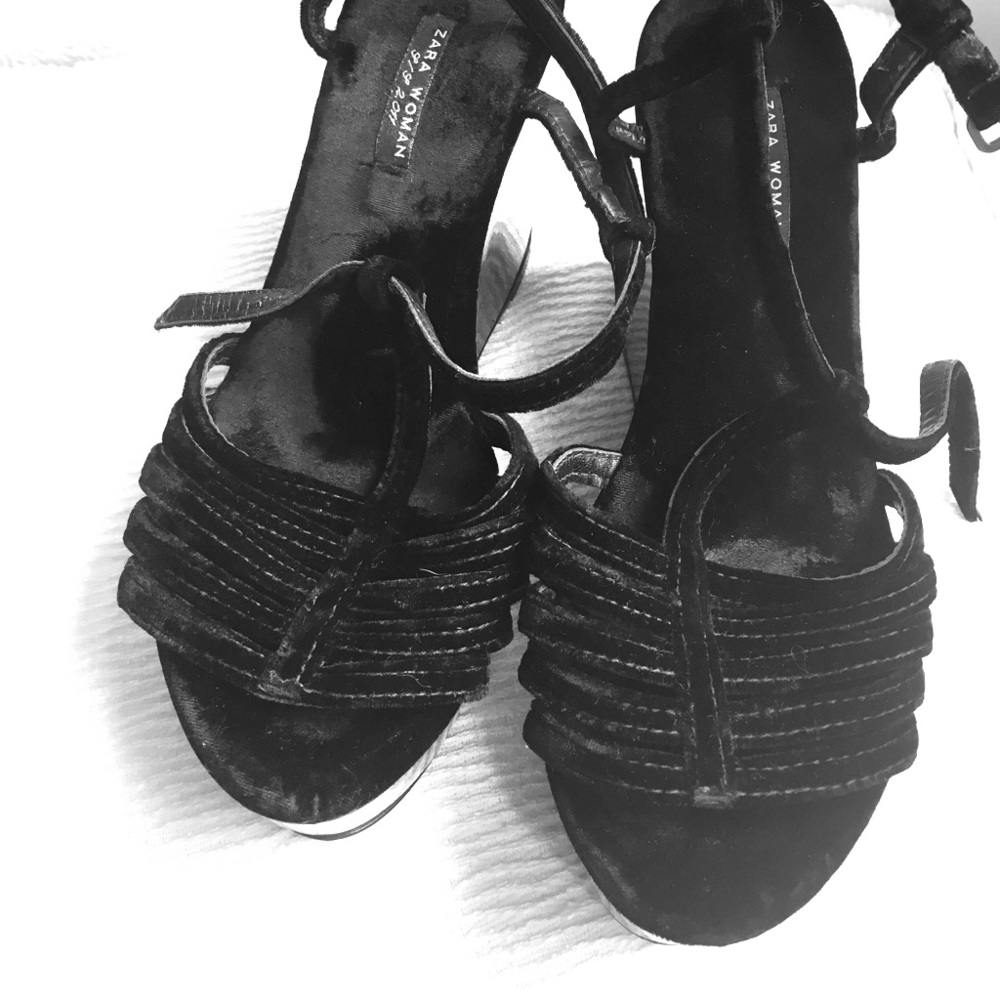 Zara Woman velvet platforms